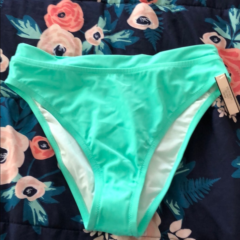 NWT bikini bottoms